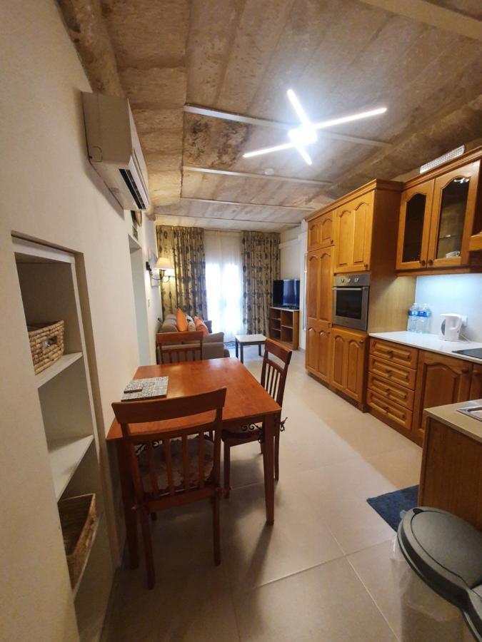 B&S Accommodation Apartment 601 Hal Ghaxiak Exteriör bild